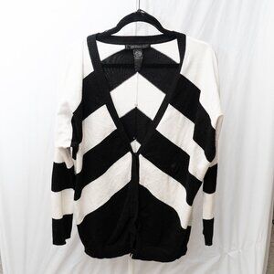 89th & madison Sweater - black and white size large
